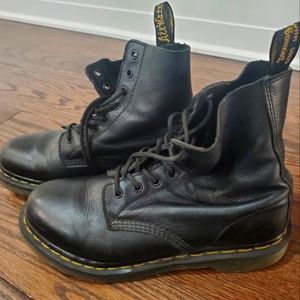 Dr. Marten Boots